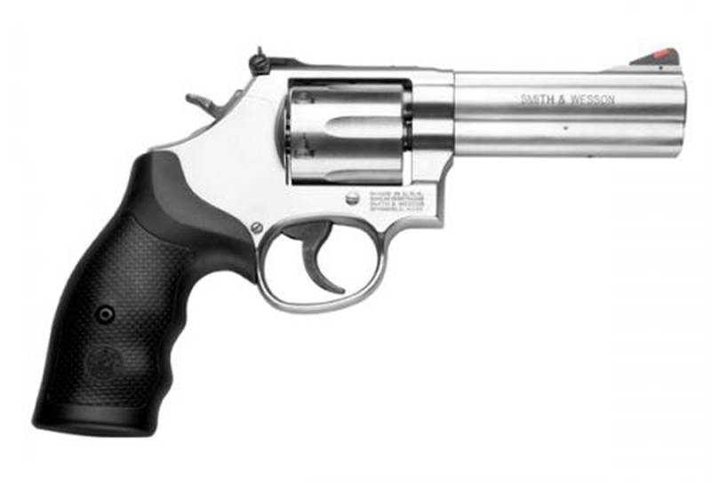 "S&W 686 4"" .357 Magnum"